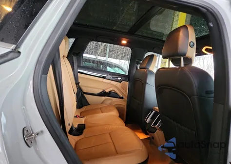 2014 Porsche Cayenne z USA, uszkodzony, nr VIN WP1AF2A28ELA44556